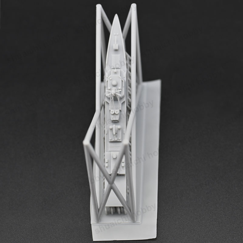 قطعتان من نموذج مدمرة من فئة ت - مراجعة 3D Printing Simulator وسعره
